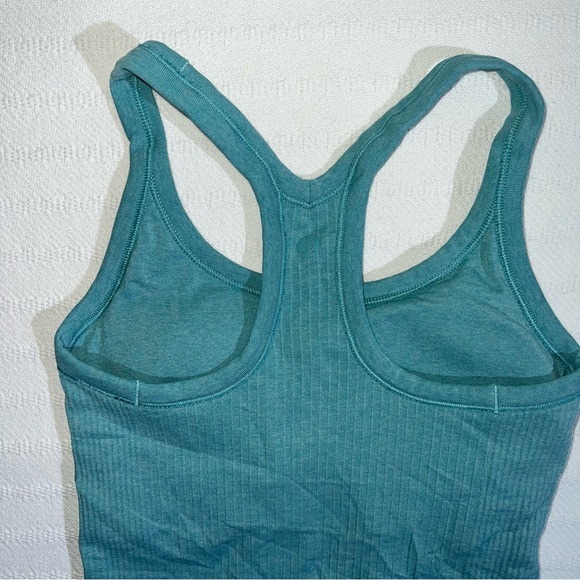Lululemon Ebb to Street Tank Top Womens Size 6 Athleisure Running Gym Workout - Picture 5 of 6